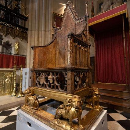 La Famosa Sedia dell'Incoronazione