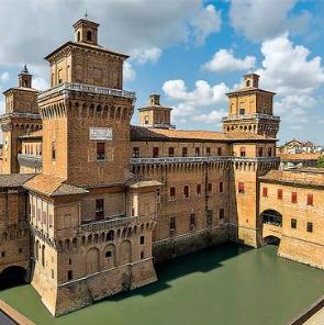 Download Il Castello Estense Di Ferrara By Il Valradicante Il Giornale