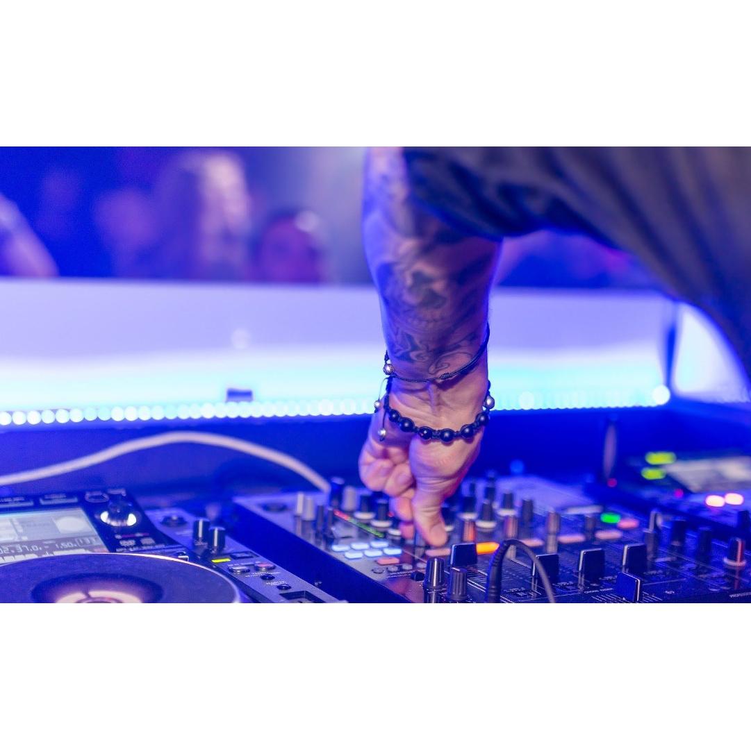 LA CANTINA MIX OFICIAL LA MEGA MEZCLA MW PRODUCTIONS Music by la